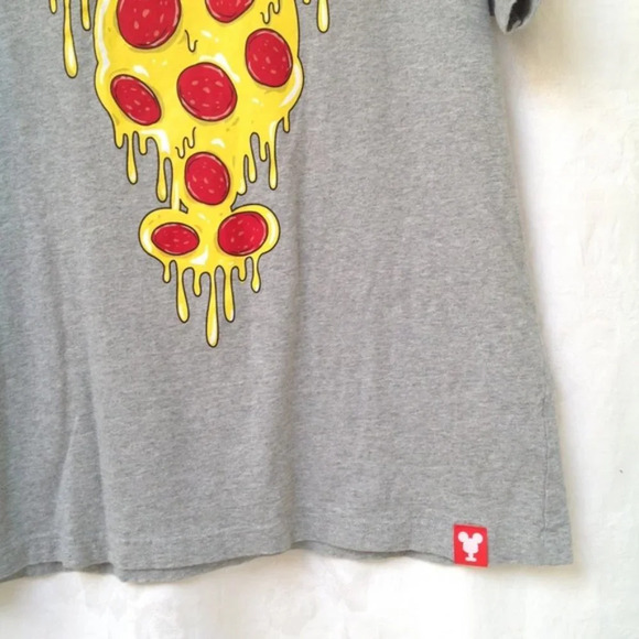 Uniqlo Disney Collections Mickey Project 100 Pepperoni Pizza Women XL Top Casual - Picture 3 of 8